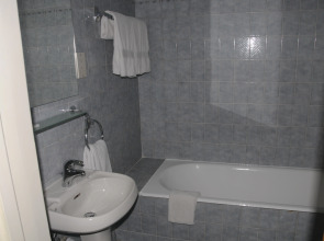 Atrium Zenon Hotel Apartments