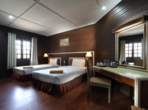 Perhentian Island Resort