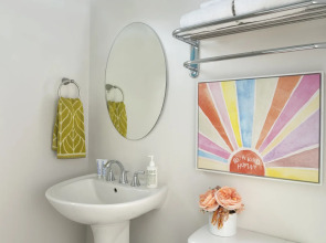 The Sojourn Los Angeles - Sherman Oaks