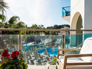 Portodrach Aparthotel & Suites