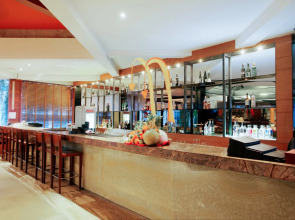 FuramaXclusive Ocean Beach, Seminyak, Bali