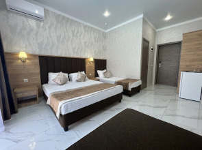 Адонис (Дивноморское)