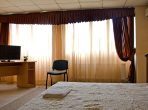 Отель Ягуар