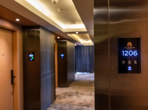 Millennium Plaza Hotel