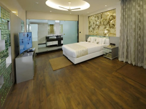 The Panoramic Getaway