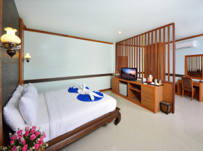 Haad Yao Bayview Resort & Spa