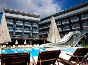 Monna Roza Beach Resort Hotel