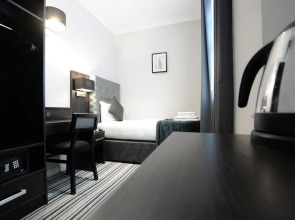 Airways Hotel London