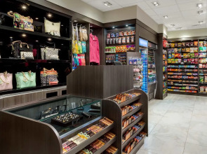 Отель Hilton Boston Park Plaza