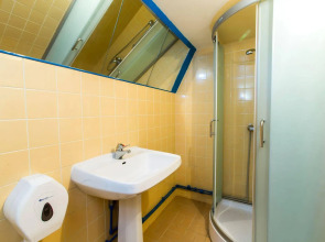 Tallinn Old Town Hostel - Alur