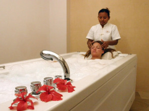 Golden Parnassus Resort & Spa All Inclusive