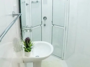 Mrs Wijenayake's Beach Haven Guest House