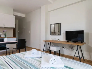 Anivia Apartment Airport by Airstay