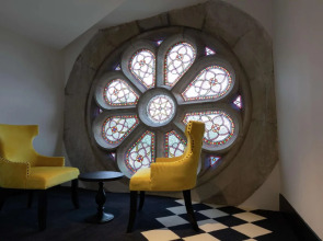 SOWELL COLLECTION Hôtel du Roi & SPA