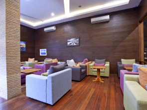 High Season Pool Villa & Spa