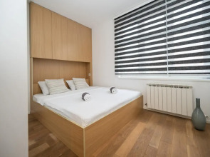 Design 1bdr Apartment With City View