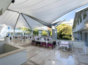 Flora Garden Ephesus Hotel Kusadasiot