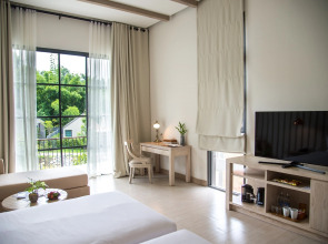 Flora Creek Chiang Mai