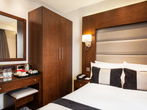 Park Grand Paddington Court