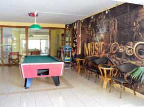 Отель Alexandros 