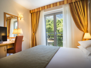 Aminess Vival Grand Azur Hotel