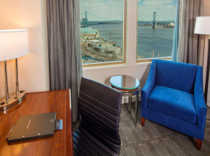 Hilton Philadelphia at Penn's Landing
