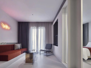 The Newel Metaxourgeio