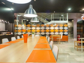 Отель Barna House Hotel