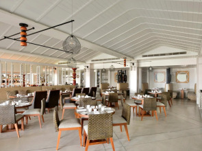 Курортный отель Weligama Bay Marriott Resort & Spa