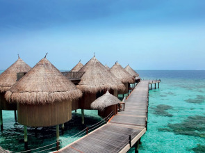 Nika Island Resort & Spa