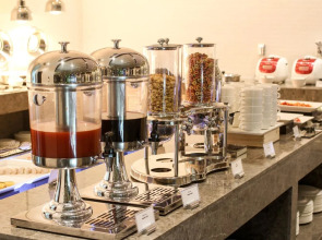 Golden Tulip Ever Yongin Hotel