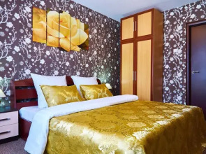 Pyat Zvezd  na pr-te Lenina, d. 104-1