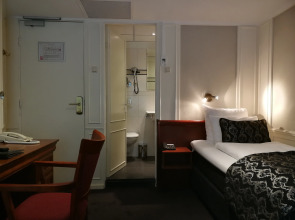 Apollofirst Boutique Hotel