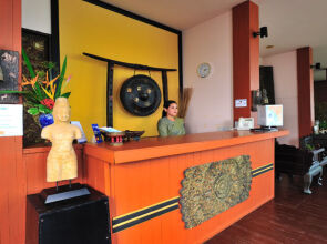 Koh Ngai Cliff Beach Resort