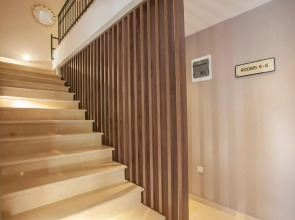 Отель Twelve by Aycon