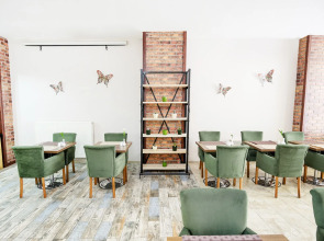 The Corner Inn Hotels By Suit