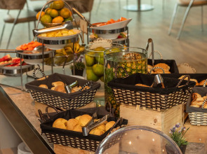 Hampton By Hilton Cartagena