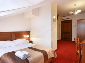 Dworek Vesaria Hotel