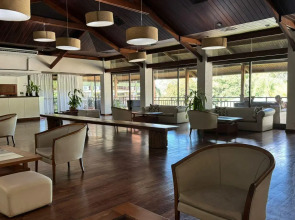 Raices Esturion Hotel