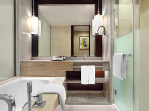 Отель Sheraton Guangzhou