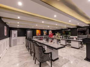 Royal Day Plaza Hotel