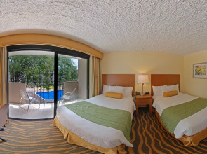 Irazu Hotel & Studios