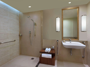 DoubleTree by Hilton Agra