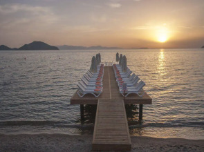 Dragut Point North Hotel