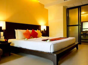 Sunrise Tropical Resort