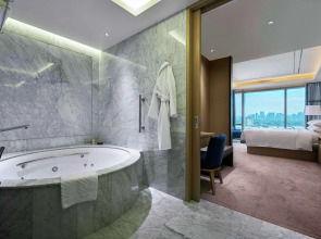 Hilton Manila Newport World Resorts