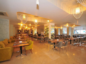 Отель Blue Bay Platinum