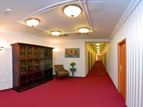 Гостиный Дом