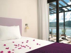 DoubleTree by Hilton Bodrum Isil Club Resort