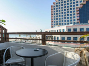 Liber Seashore Suites